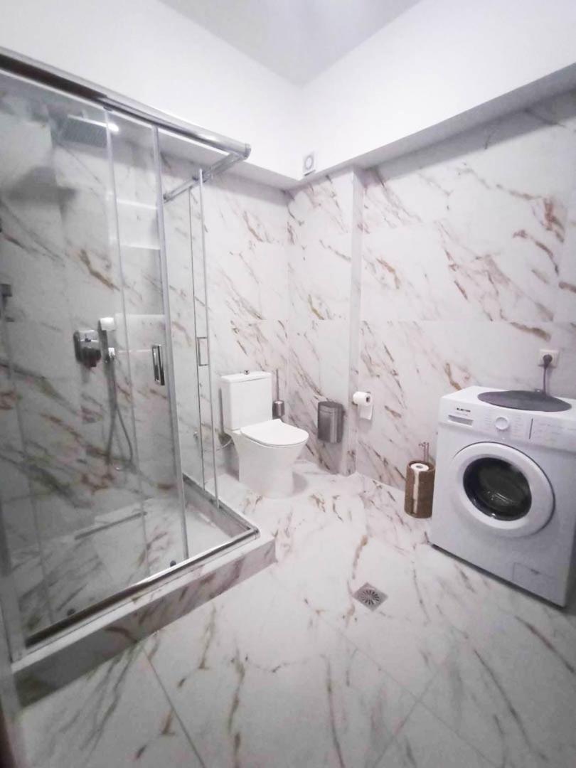 Down Town Luxurious Apartments 4 Alexandroupoli Bagian luar foto
